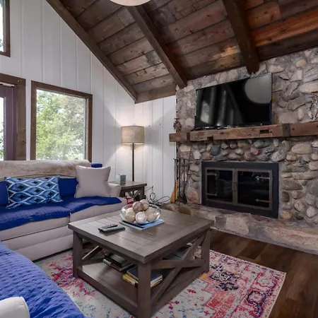 Glenora Bluffs - Private Lake Access - Pet Friendly